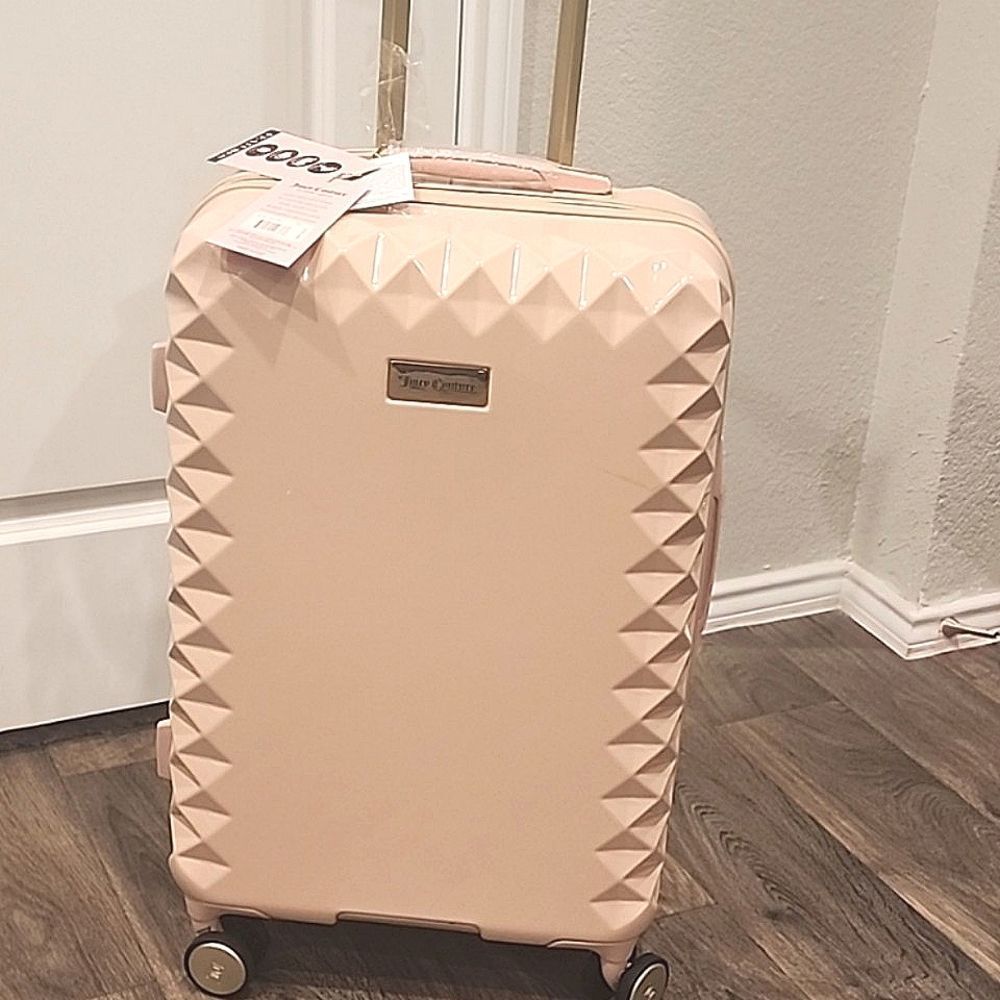 Juicy Couture Pale Pink Faceted Hard-Shell Spinner Carry-On